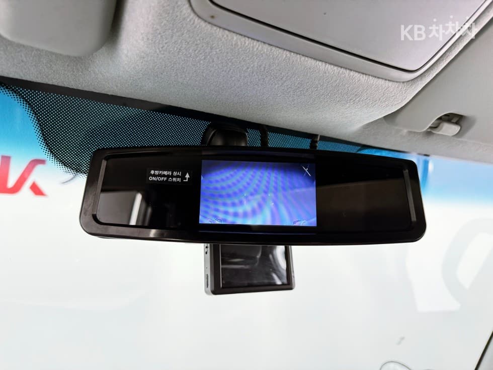 Киа The New (фейслифт) Бонго 3 (лек)Box Truck 1 тон 저상형 Королевска кабина Удължено междуосие LБазов - 16