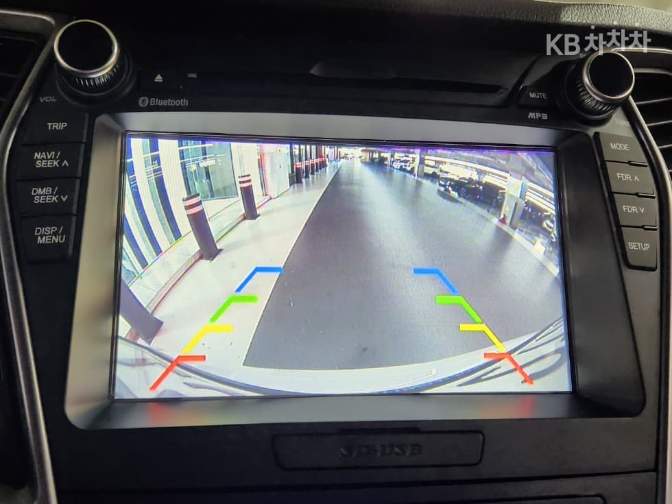 Хюндай Санта Фе DMХонда R-двигател 2.0 дизел 2WD PREMIUM Стандартен - 7