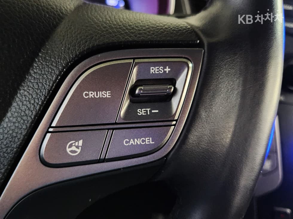 Хюндай Санта Фе DMХонда R-двигател 2.0 дизел 2WD PREMIUM Стандартен - 15