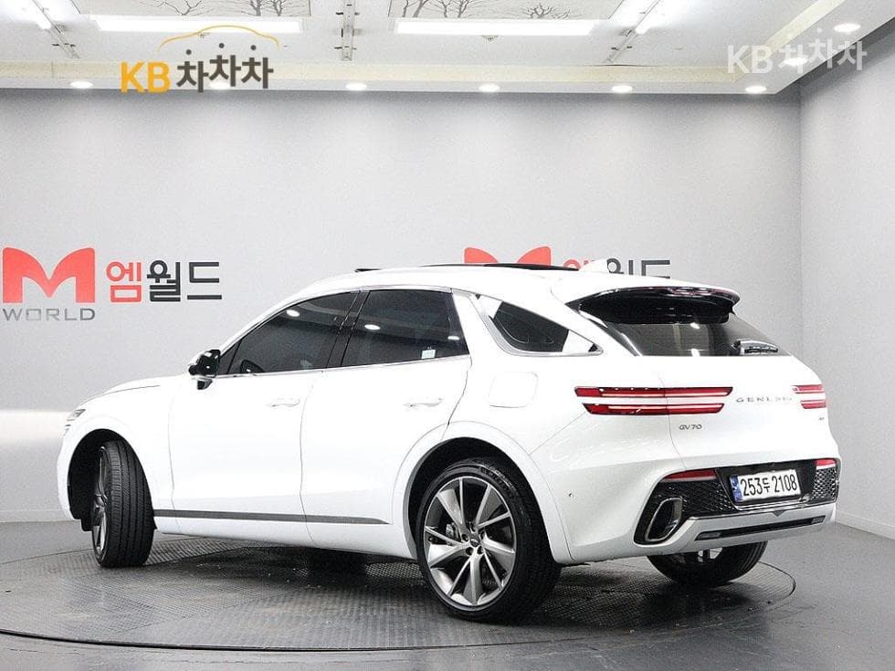 Genesis GV70Gasoline 2.5T AWD - 3