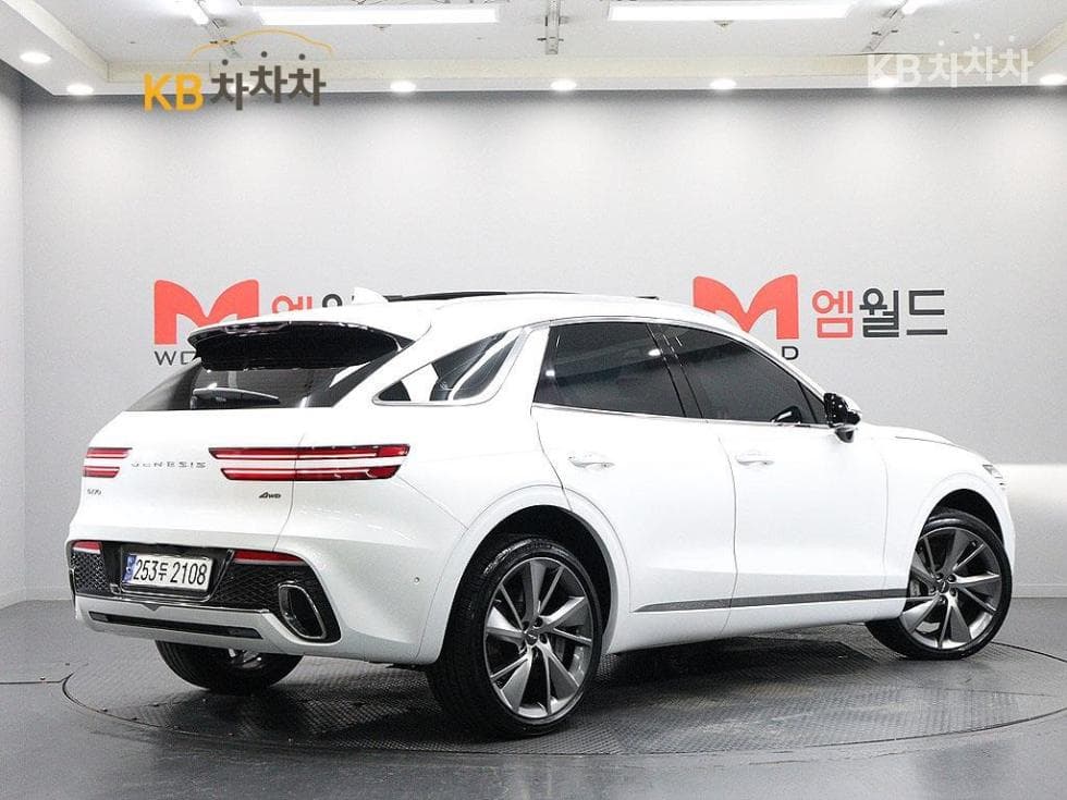 Genesis GV70Gasoline 2.5T AWD - 4