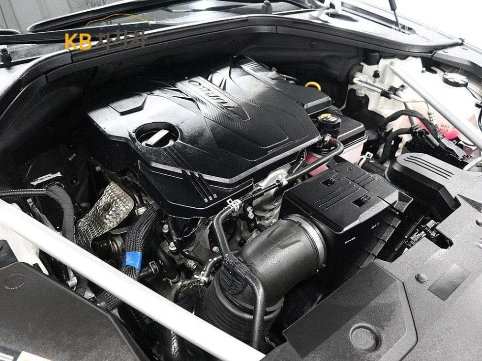 Genesis GV70Gasoline 2.5T AWD - 19