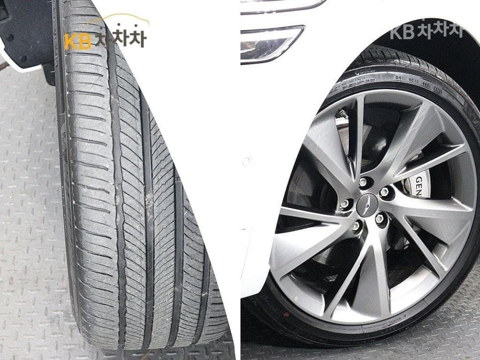 Genesis GV70Gasoline 2.5T AWD - 20