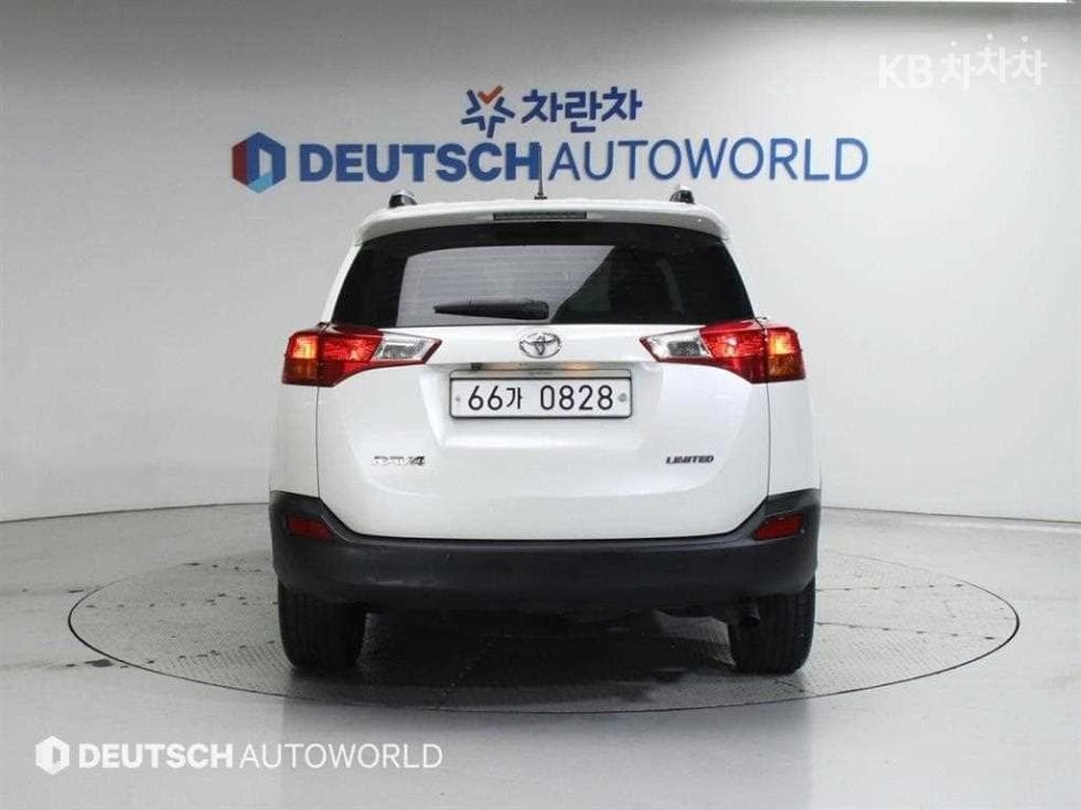 Toyota RAV42.5 2WD - 4