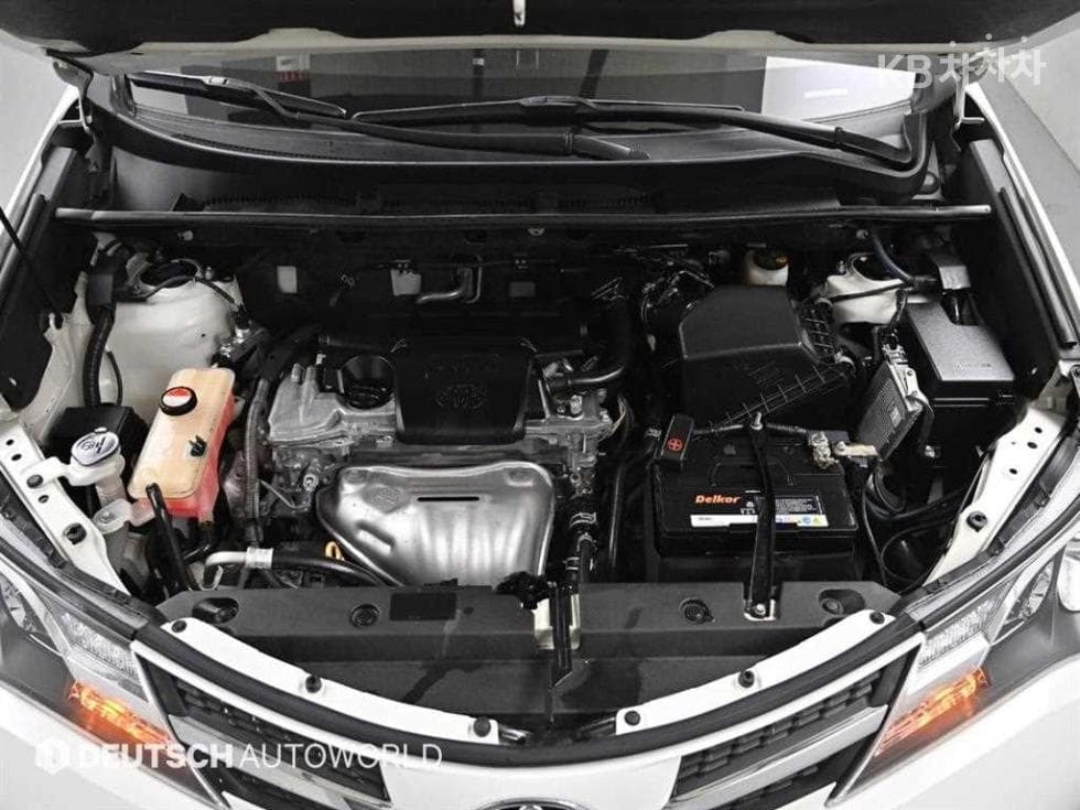 Toyota RAV42.5 2WD - 6