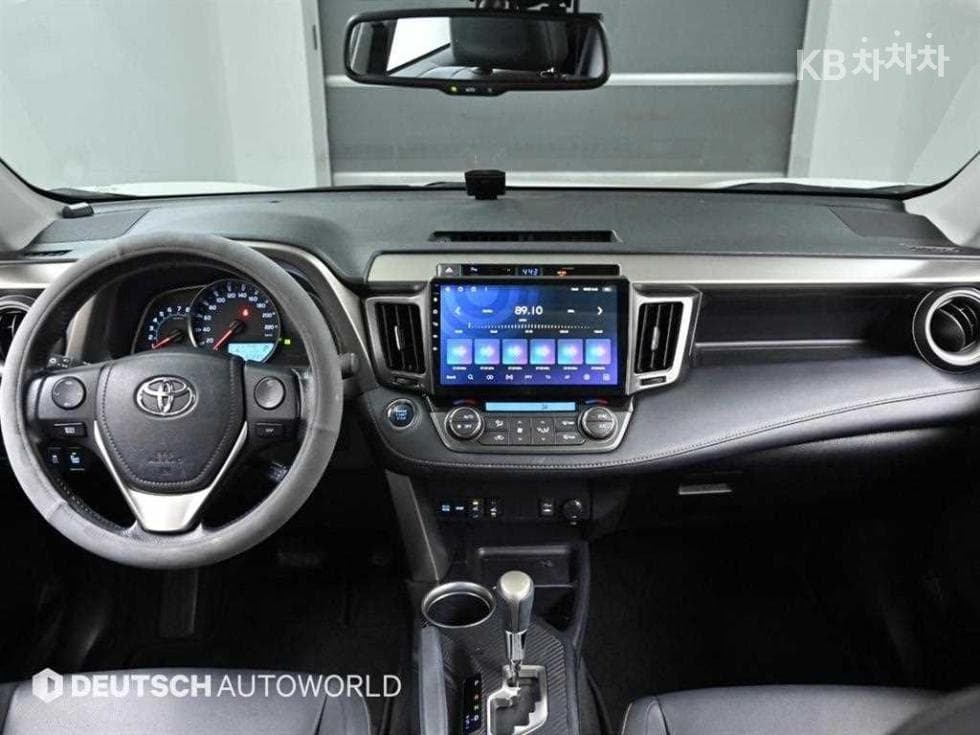 Toyota RAV42.5 2WD - 7