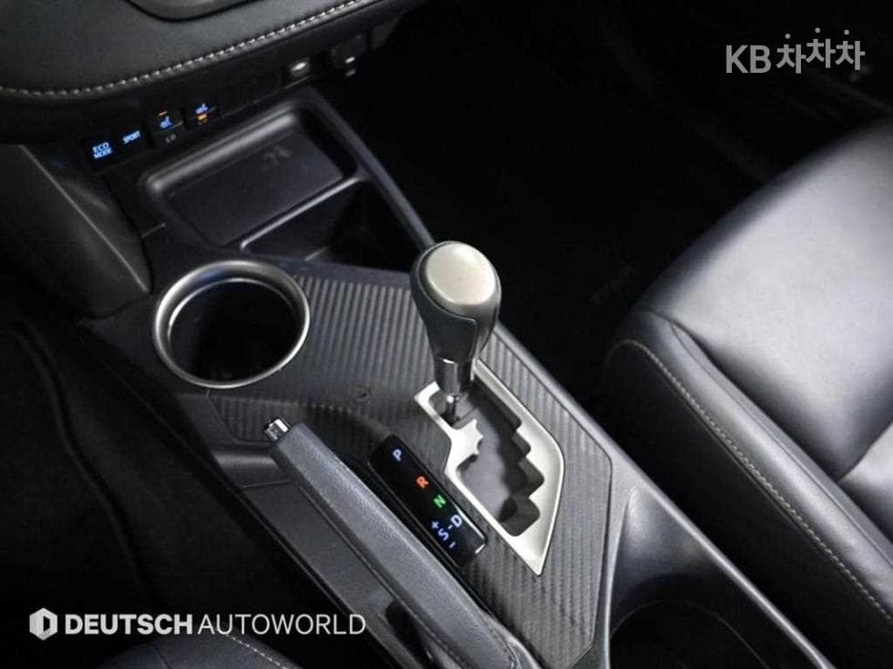 Toyota RAV42.5 2WD - 9