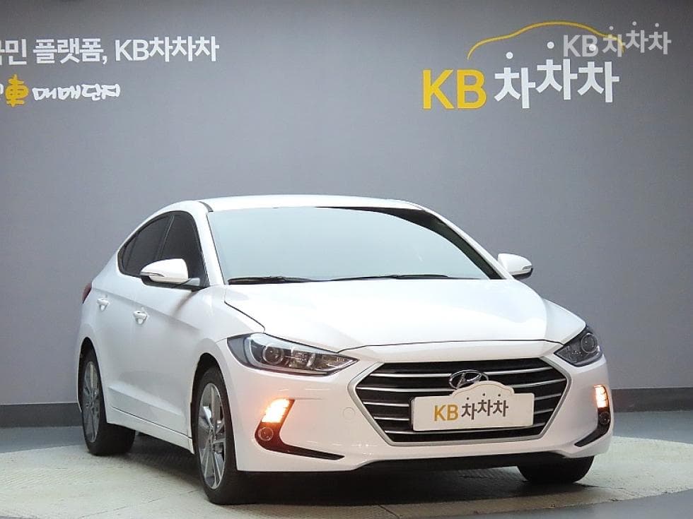 Хюндай Avante (Elantra)AD1.6 GDi Value Plus - 3