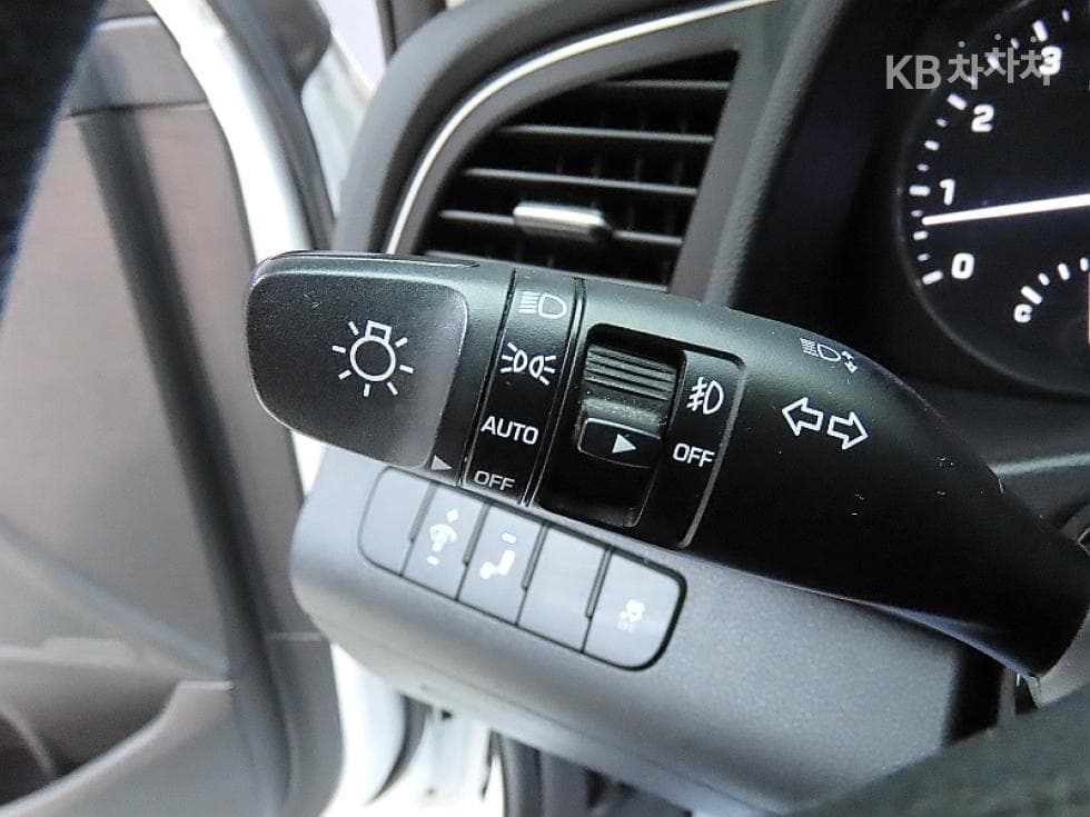 Хюндай Avante (Elantra)AD1.6 GDi Value Plus - 14