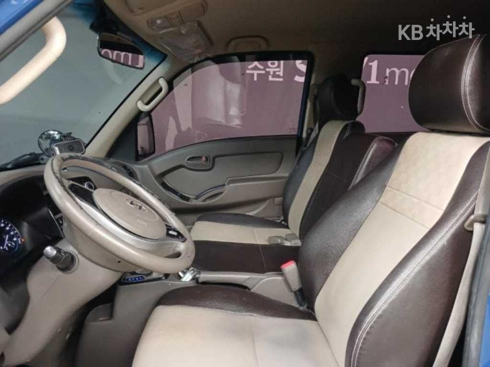 Hyundai Porter 2Extra Long Double Cab CRDi Smart - 7