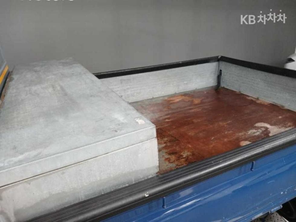 Hyundai Porter 2Extra Long Double Cab CRDi Smart - 18