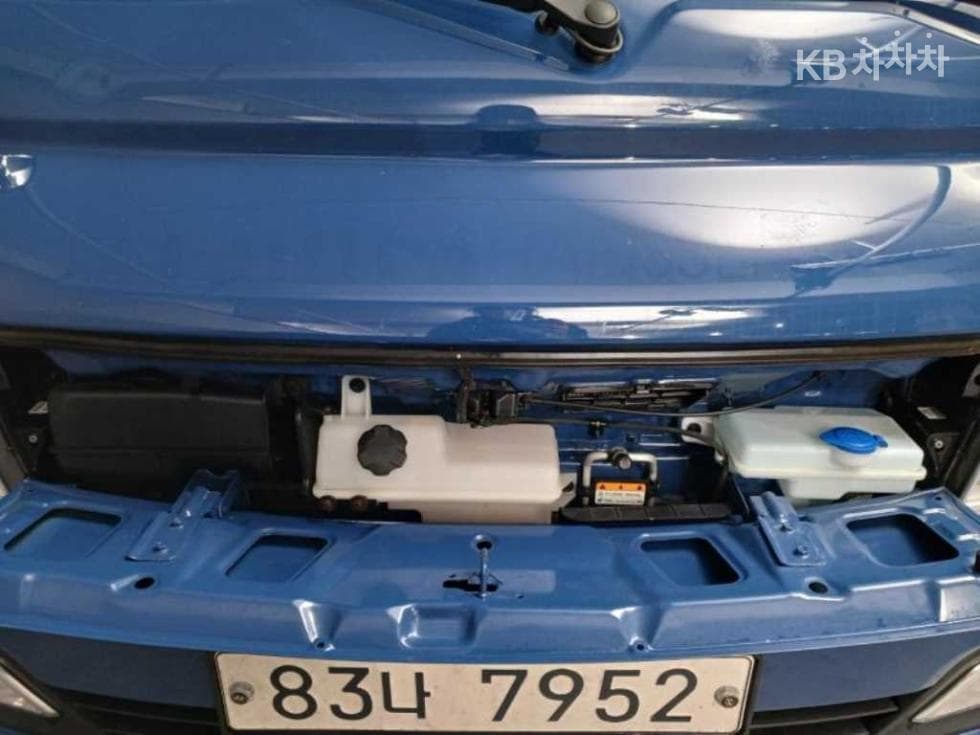 Hyundai Porter 2Extra Long Double Cab CRDi Smart - 19