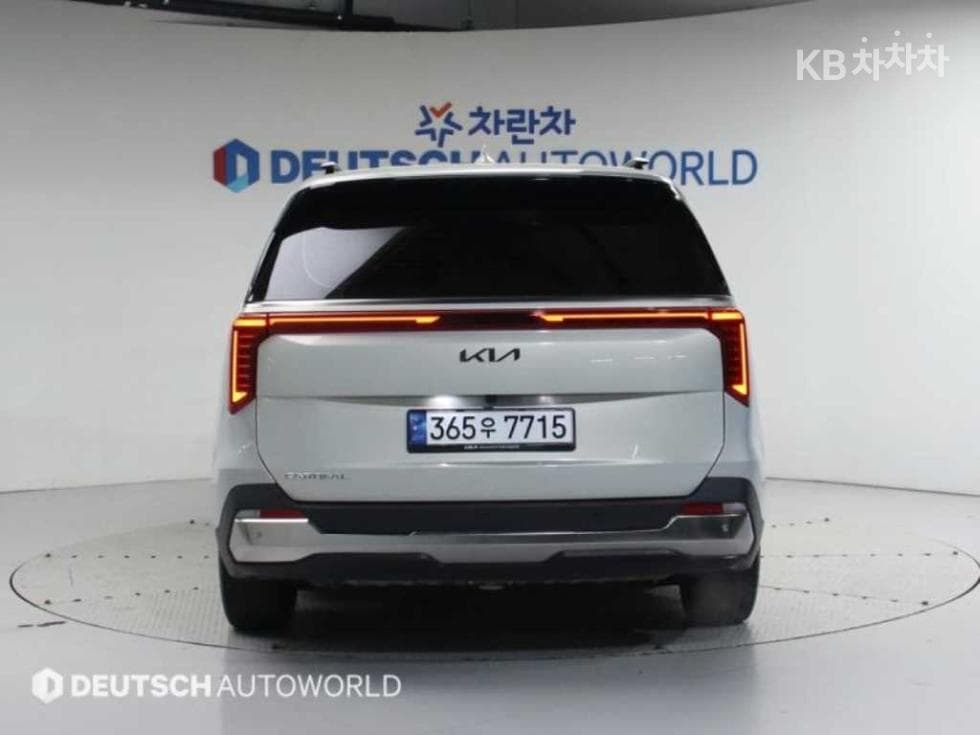 Kia The New Carnival 4th Generation G3.5 GDI 9 Passenger Noblesse - Image 4