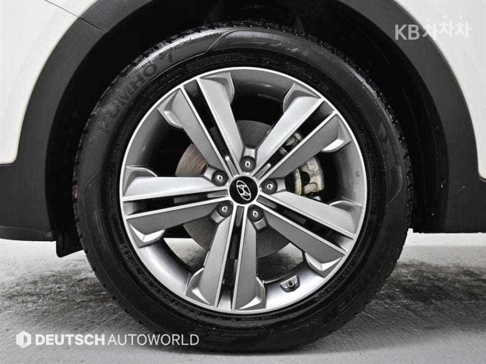 Хюндай 맥스CruzeДизел(e-VGT)2.2 2WD Exclusive 7-местен (Лимузин) Стандартен - 5