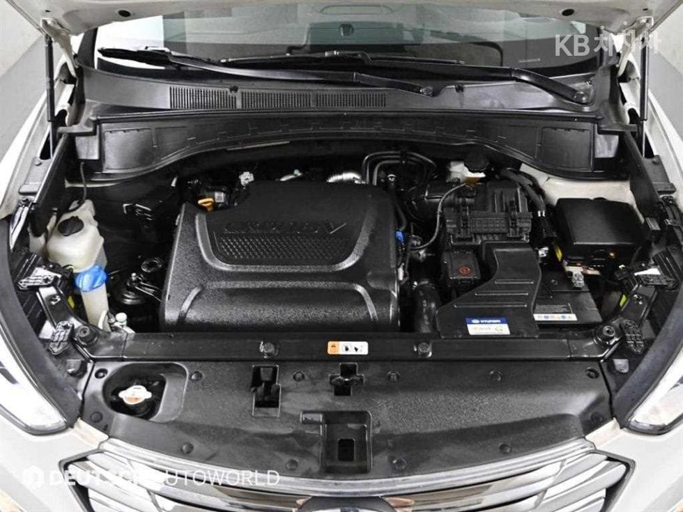 Хюндай 맥스CruzeДизел(e-VGT)2.2 2WD Exclusive 7-местен (Лимузин) Стандартен - 6