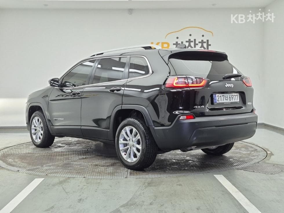 지프 체로키(KL)2.4 Бензин AWD Longitude High - 3