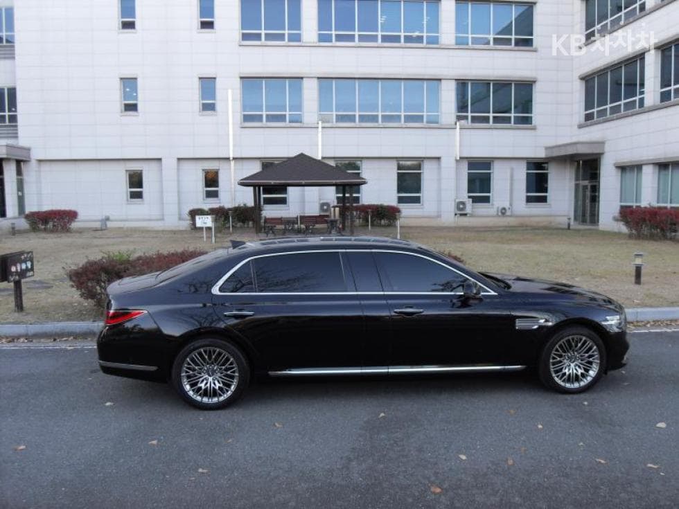 Дженезис G905.0 GDi AWD Престиж Лимузин - 5