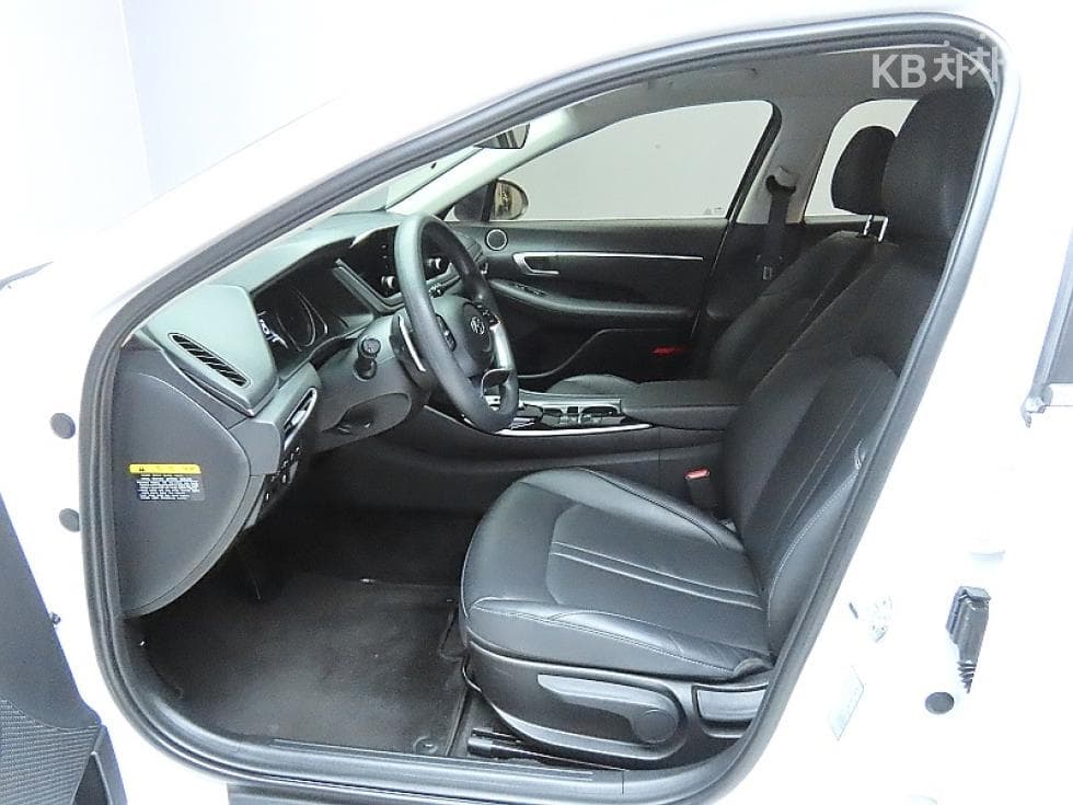 Hyundai Sonata (DN8)2.0 Smart - 10