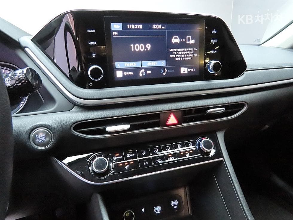 Hyundai Sonata (DN8)2.0 Smart - 17