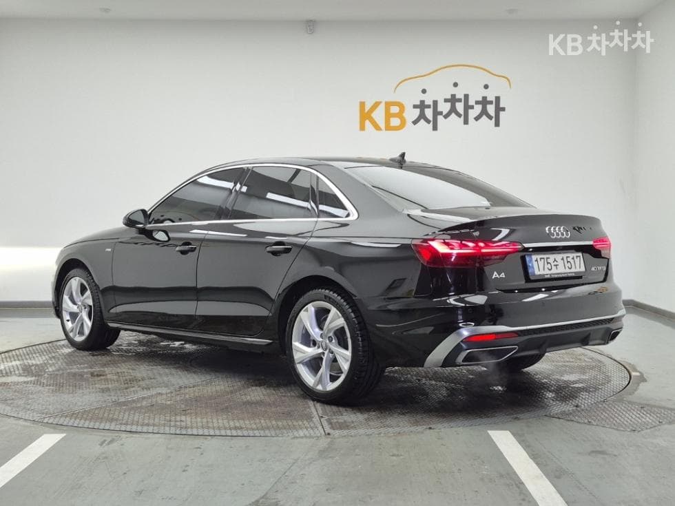 Ауди A4 (B9)40 TFSI Premium - 3