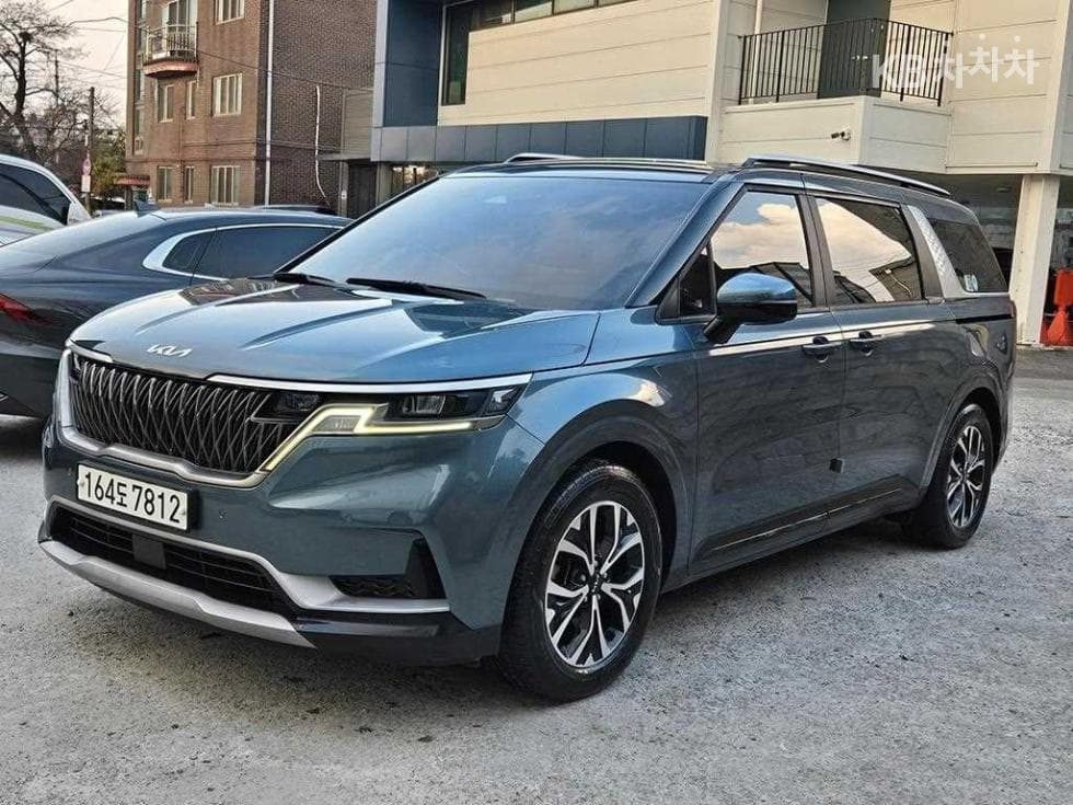 Киа Канивал 4-то поколение D2.2 9-местен Престиж - Image 1
