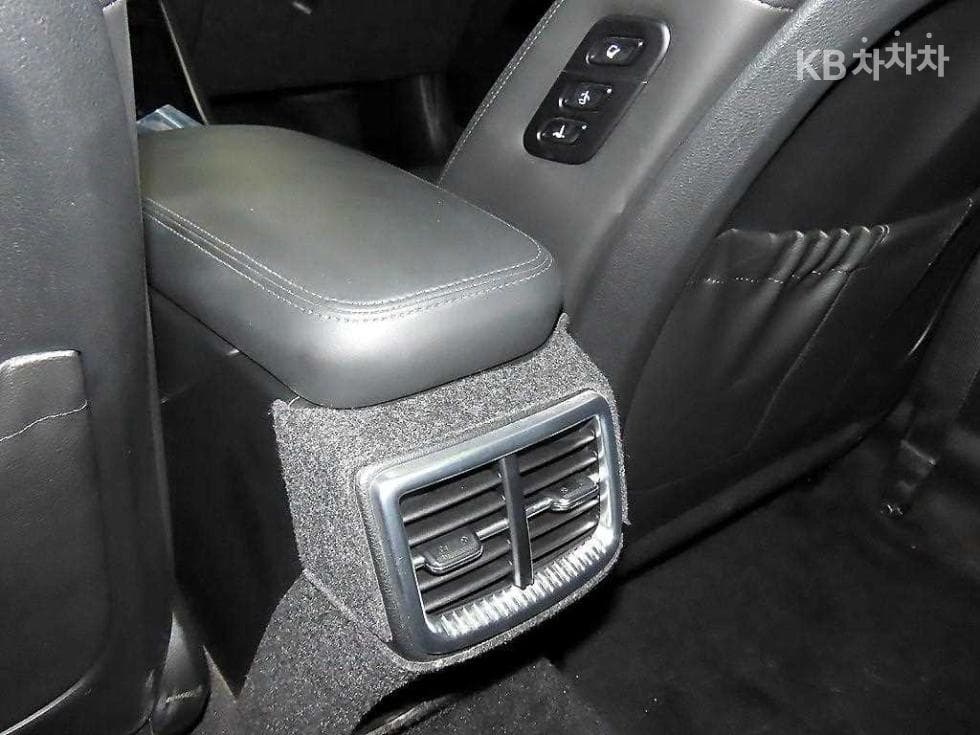 Kia K5 3rd Gen1.6 Gasoline Turbo Noblesse - 14