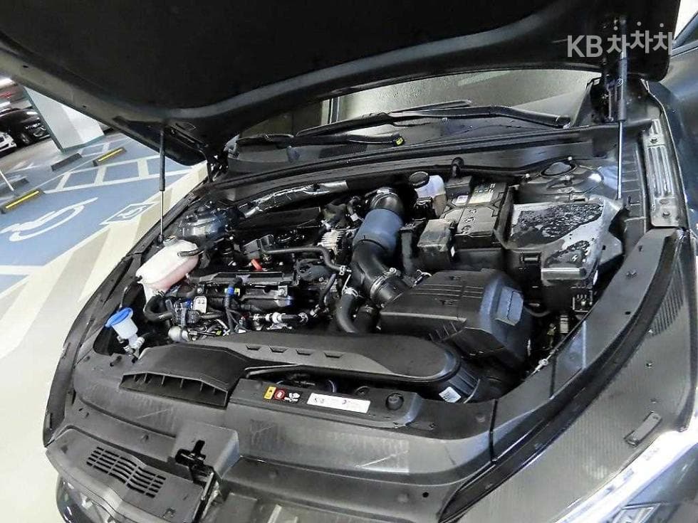 Kia K5 3rd Gen1.6 Gasoline Turbo Noblesse - 19
