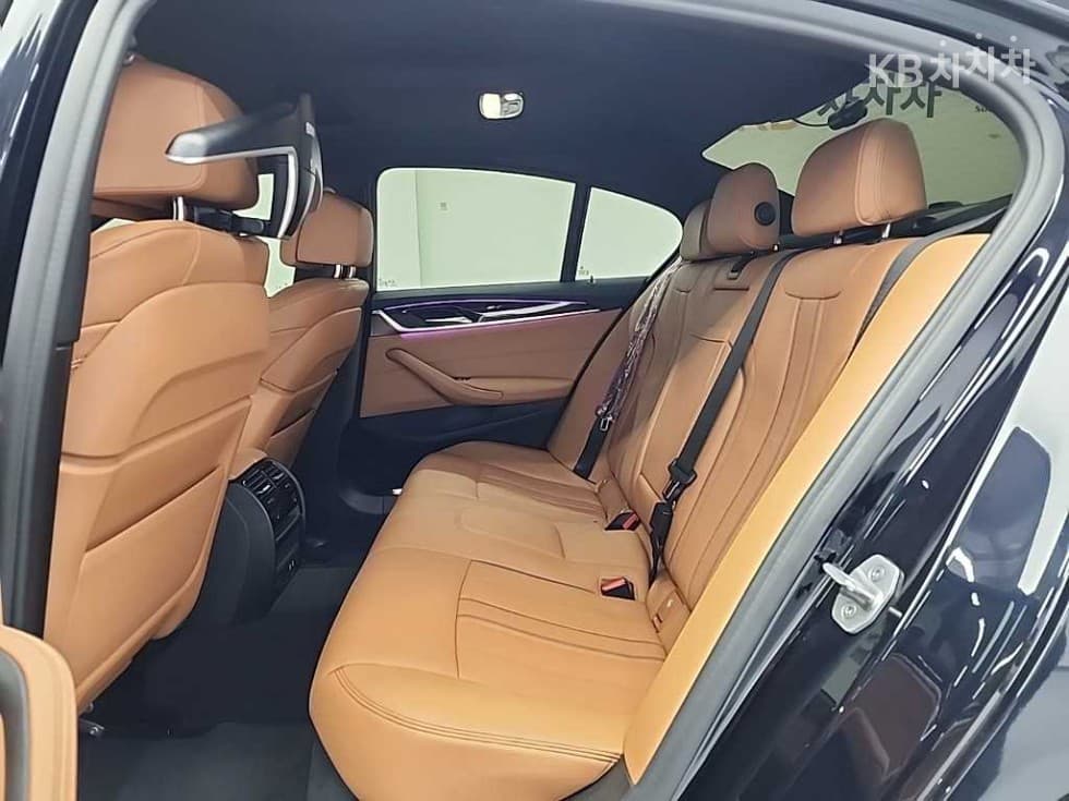 BMW 올Нов5 Серия (G30)520i M Sport - 12