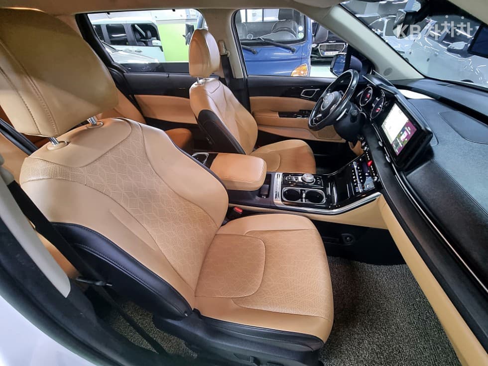 Kia Carnival 4th generationD2.2 9-seater Noblesse - 26