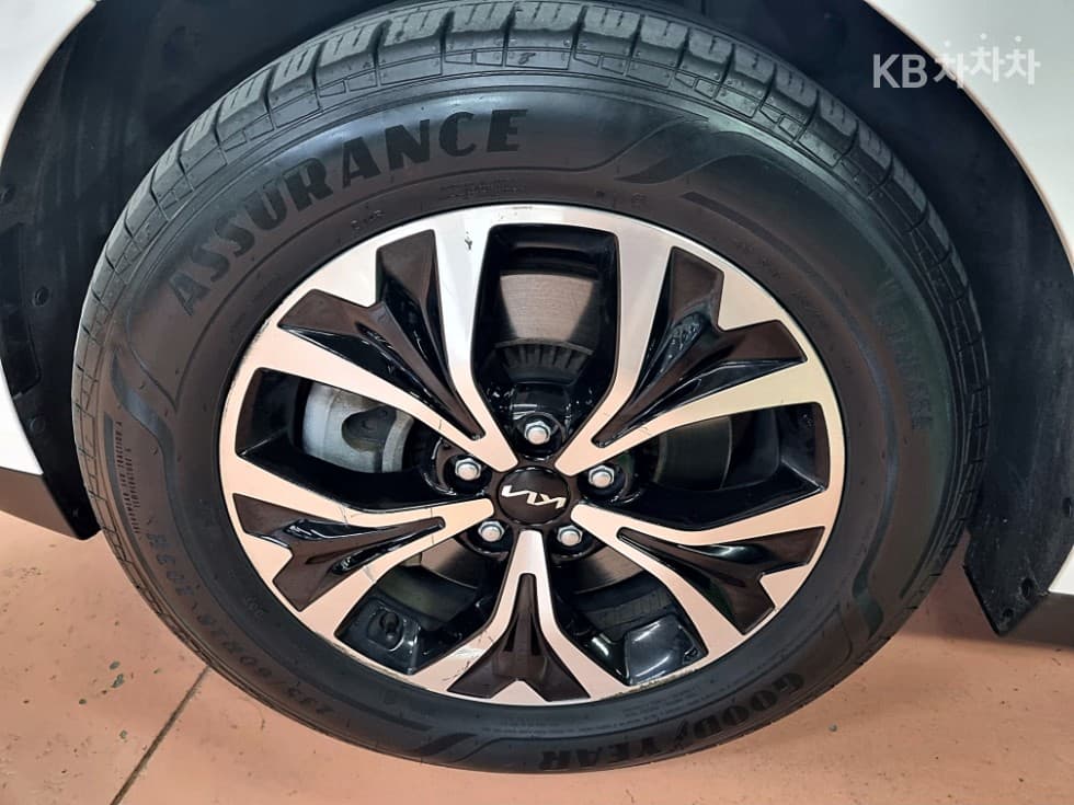 Kia Carnival 4th generationD2.2 9-seater Noblesse - 21