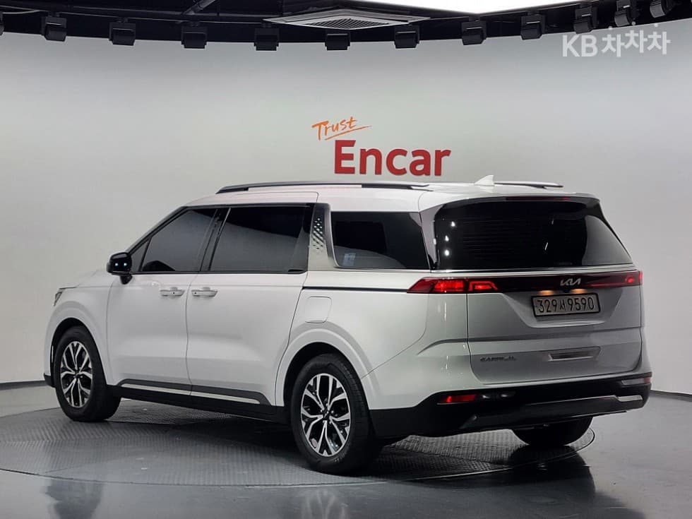 Kia Carnival 4th generationD2.2 9-seater Noblesse - 31