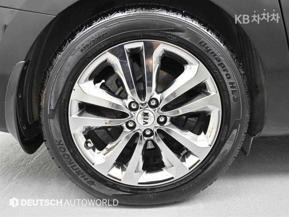 Киа All New Канивал9-местен 2.2 Дизел Noblesse - 5