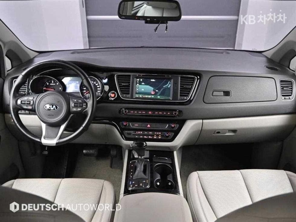 Киа All New Канивал9-местен 2.2 Дизел Noblesse - 7