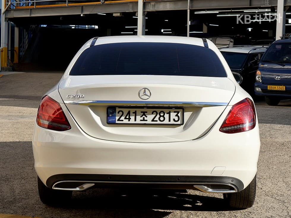 Mercedes-Benz The New (фейслифт) C-КласC200 Avantgarde W205 - 3