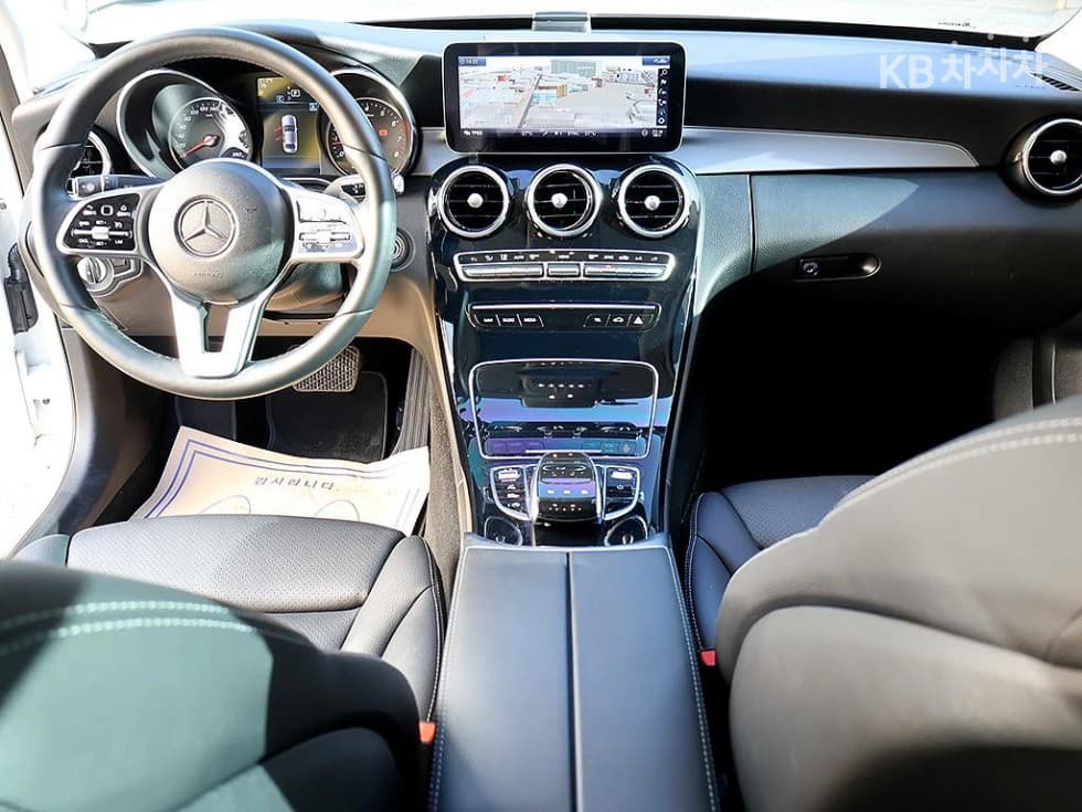 Mercedes-Benz The New (фейслифт) C-КласC200 Avantgarde W205 - 5