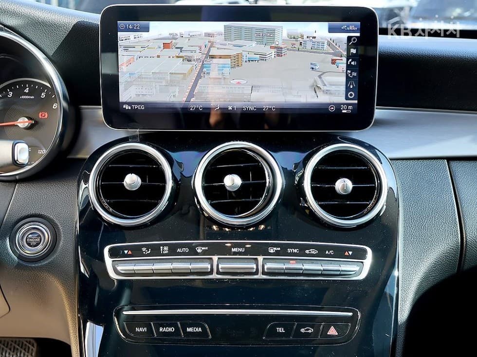 Mercedes-Benz The New (фейслифт) C-КласC200 Avantgarde W205 - 9