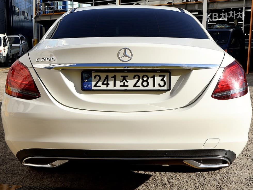 Mercedes-Benz The New (фейслифт) C-КласC200 Avantgarde W205 - 17