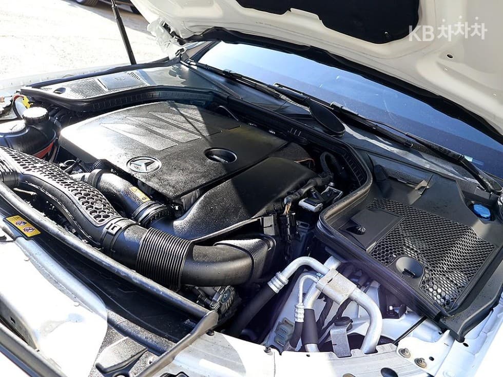 Mercedes-Benz The New (фейслифт) C-КласC200 Avantgarde W205 - 19