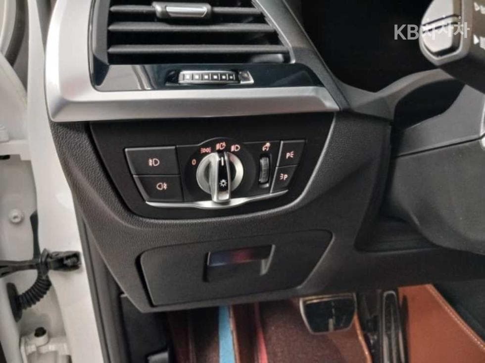 BMW X3 (G01)xDrive 30e M Sport - 12