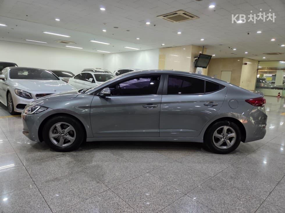 Хюндай Avante (Elantra)AD1.6 GDi Смарт - 3