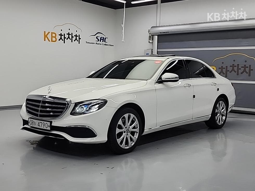 Mercedes-Benz E-Клас (W213) E220d Exclusive - Image 1
