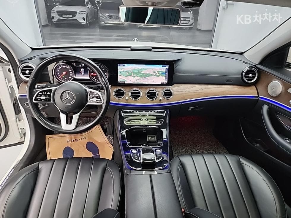 Mercedes-Benz E-Клас (W213)E220d Exclusive - 7