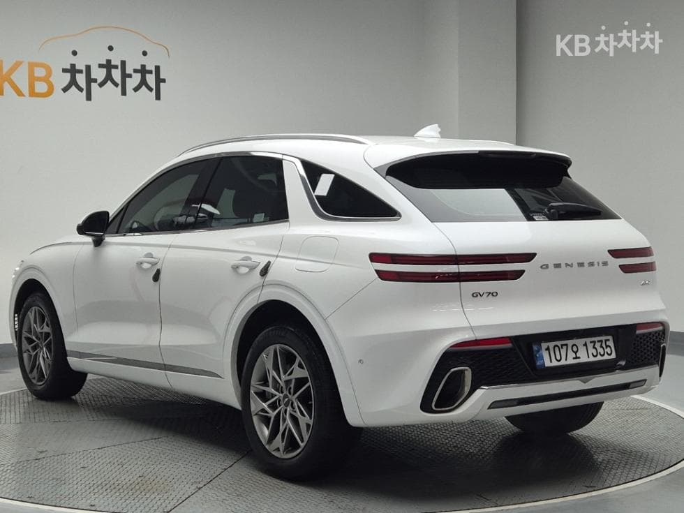 Genesis GV70Gasoline 2.5T AWD - 2