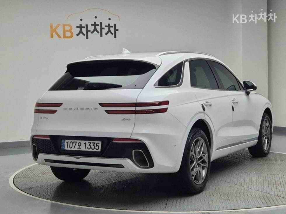 Genesis GV70Gasoline 2.5T AWD - 3