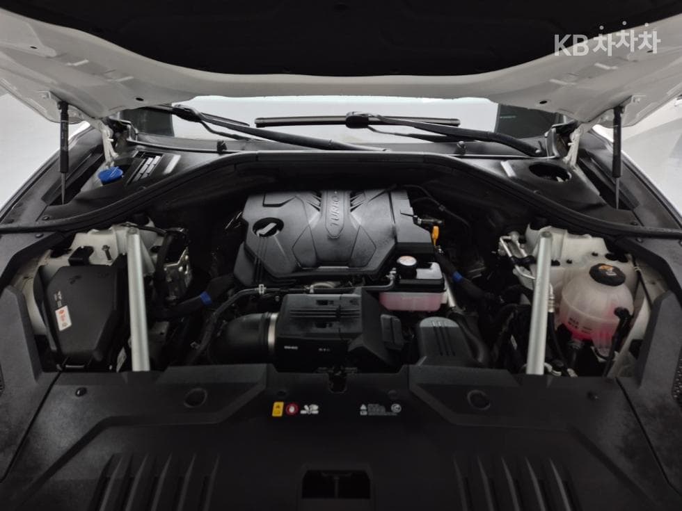 Genesis GV70Gasoline 2.5T AWD - 5