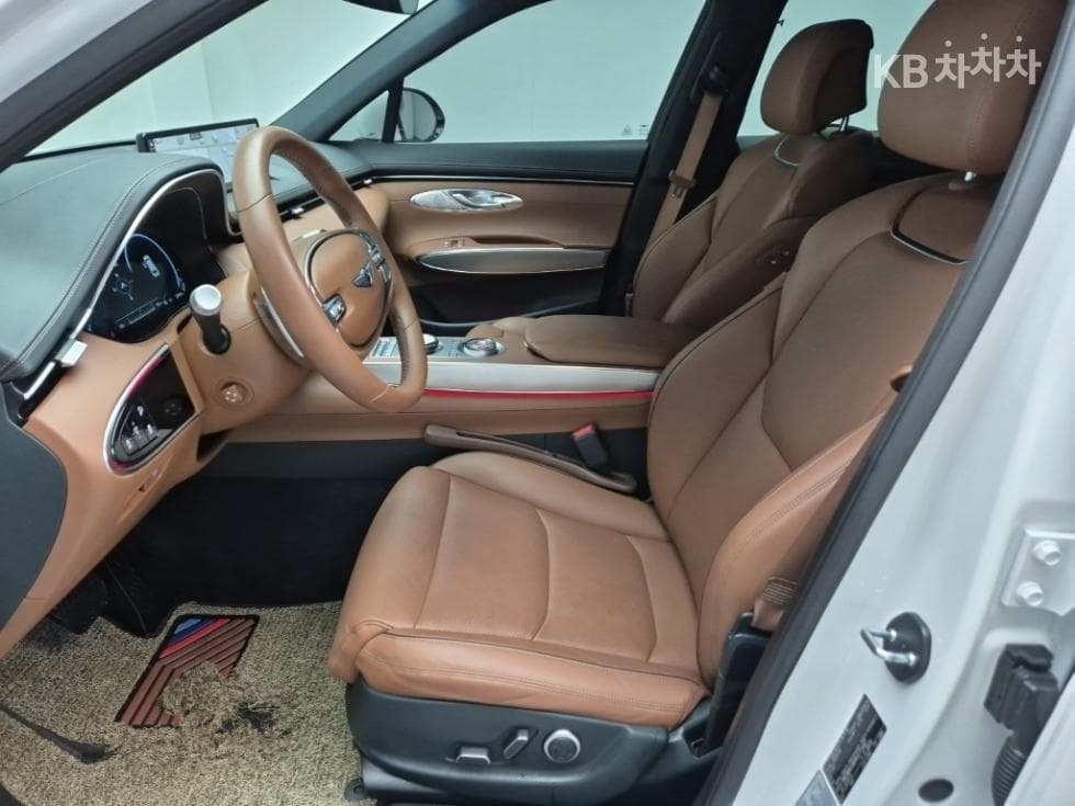 Genesis GV70Gasoline 2.5T AWD - 11