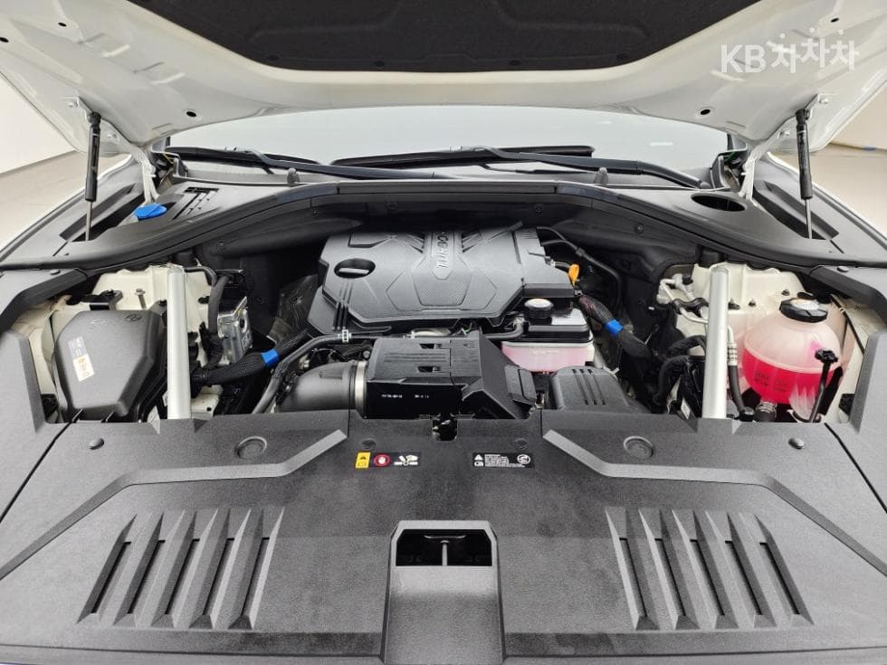 Дженезис GV70Бензин 2.5T 2WD - 5