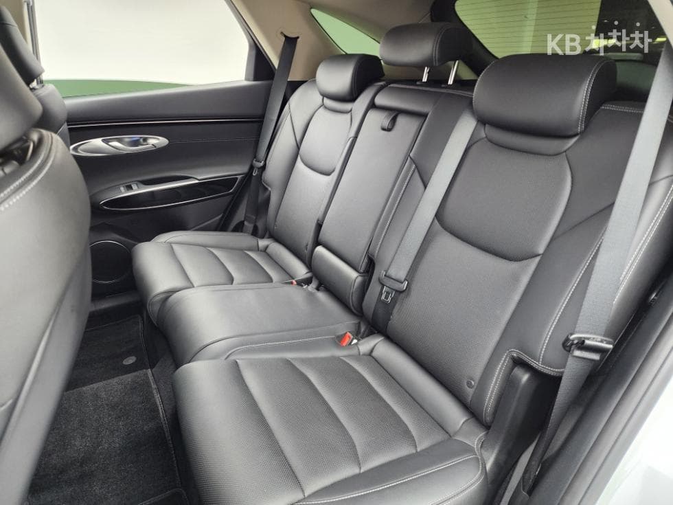 Дженезис GV70Бензин 2.5T 2WD - 13