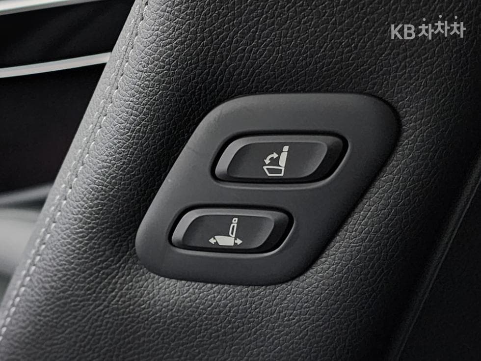 Дженезис GV70Бензин 2.5T 2WD - 25