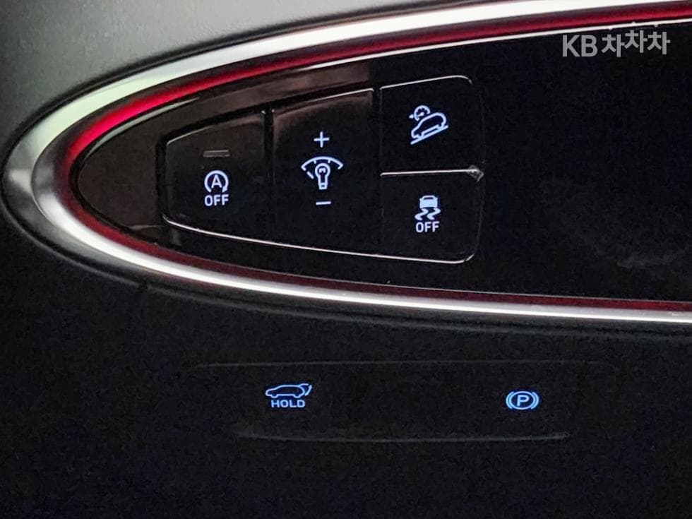 Дженезис GV70Бензин 2.5T 2WD - 26